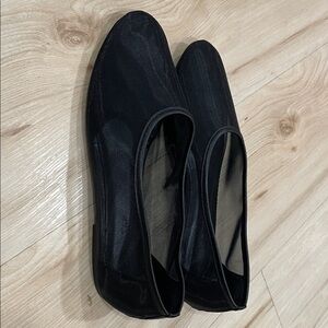Absolutely beautiful mesh Massimo Dutti Black Women’s Slip-On Flats